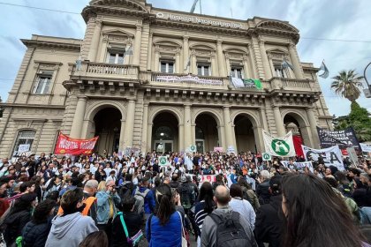 La Juventud del PTS de Caba aportó 800.000 al fondo de lucha del Hospital Bonaparte