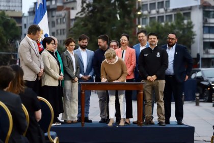 Proyecto eje Providencia-Alameda y eliminación del “Jardín de la Resistencia”: Gobierno y derecha firman acuerdo que borra sitio de memoria y favorece impunidad a represores