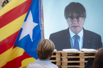 La justicia española pide la captura del ex presidente catalán Carles Puigdemont