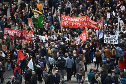 Francia: se mantiene fuerte la movilización a pesar de la política de las centrales sindicales 