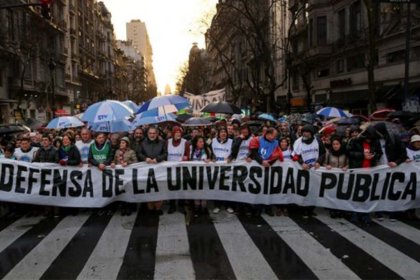 Pablo Sisti (UNGS): “La CGT y las CTA's le están dando tiempo a Milei”