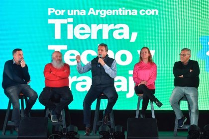 El Evita, la CCC y Barrios de Pie “se van con Massa”: la división de los movimientos oficialistas