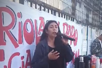 Dirigenta comunal docente responde a acusaciones 