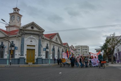 Trelew se movilizó en repudio a la represión y la reforma de Morales