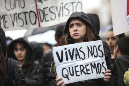 #NiUnaMenos: Justicia por Guadalupe recorrió las protestas en todo Neuquén - YouTube