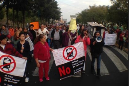 Tren interurbano, autopistas y viaductos, en beneficio de empresarios