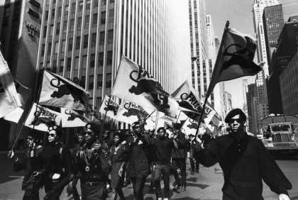 “Black Panthers Party”: Apuntes sobre la autoorganización, autodefensa y la lucha antirracial