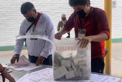 Cierran las casillas de elección e inicia el conteo de votos