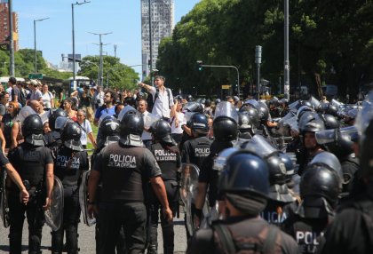 Multas rídiculas de $ 40 millones: Bullrich nos quiere cobrar los palos con que nos amenaza