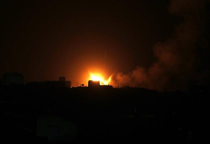 Trump bombardea Yemen y asesina a 16 civiles 