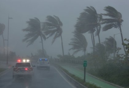 El huracán Irma arrasa el Caribe en su camino hacia Estados Unidos