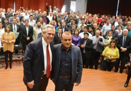 Misiones: Alberto Fernández y otro abrazo con un gobernador antiderechos