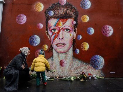 El arte despide a David Bowie, un ícono de la diversidad