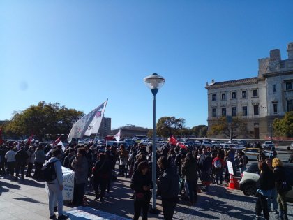 Concentración de la Intergremial Universitaria contra el desmantelamiento de la UdelaR