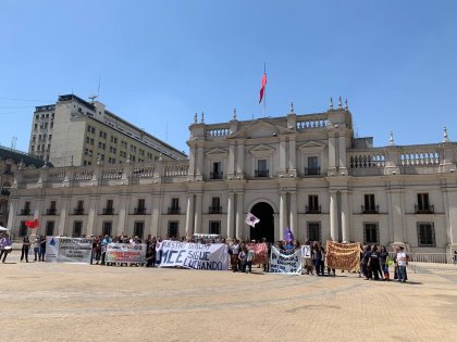 Exitosa marcha de trabajadores y trabajadoras de la UMCE por un reajuste salarial