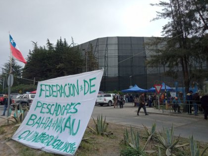 Frente a la intransigencia de AES Gener continúa el paro de la Federación de Pescadores Artesanales bahía Narau 