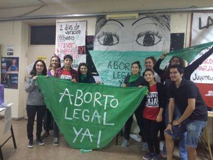 UNCo: el centro de estudiantes de Ciencias de la Educación y Psicología negó el debate del aborto en asamblea