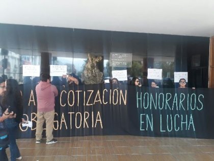 Trabajadores a honorarios se movilizan en Antofagasta