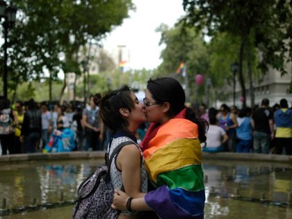 Chile: sancionan el Acuerdo de Unión Civil para homosexuales