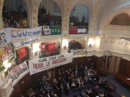 Rodrigo Arim fue electo rector de la UDELAR en una asamblea donde se destacó la oposición en las barras