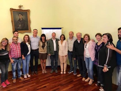 Mirando las urnas, el kirchnerismo y los antiderechos se reúnen en Catamarca