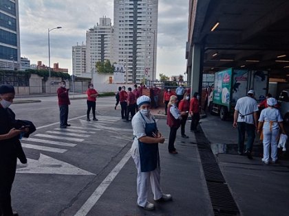 Trabajadores de Tienda inglesa en pre-conflicto