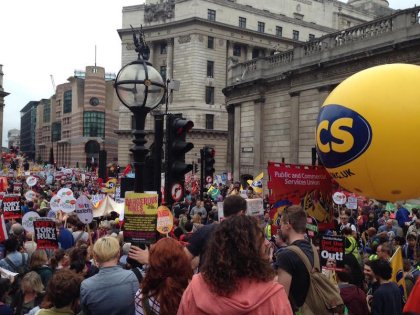 EndAusterityNow: thousands march against cuts in London