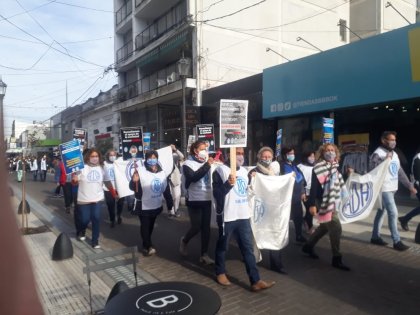 San Nicolás: La Primera Línea marchó por salario, hoy para