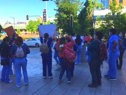 Abuso patronal en Clínica Las Condes: Externalizaron área, despidieron masivamente y dejaron a algunos trabajando en peores condiciones