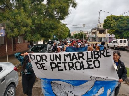 En Viedma se marchó por un mar sin petróleo