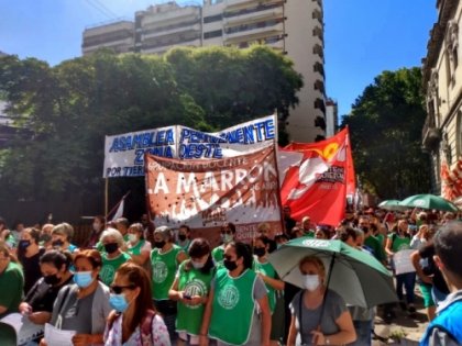 Dos marchas docentes, un solo reclamo: asambleas unitarias para luchar y ganar