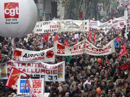 Francia: frente a los atentados, la CGT contra la guerra y la “tregua social”