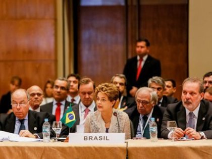 Dilma afirma que el ajuste traerá resultados positivos