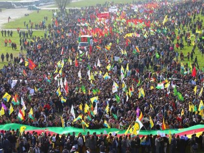 Decenas de miles de kurdos se manifiestan en Alemania en solidaridad con Kobani