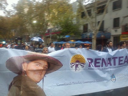 Los trabajadores del RENATEA resisten los despidos