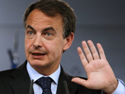 Zapatero vuelve a Caracas luego de las marchas de la MUD y el chavismo