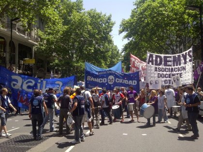 Banco Ciudad: paro y movilización a Legislatura