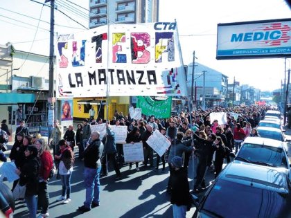 Docentes de Suteba La Matanza se solidarizan con despedidos de la UNLaM