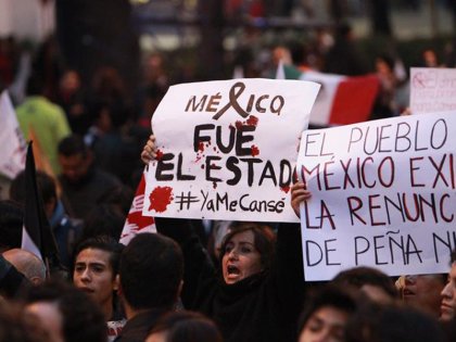 México de pie por los normalistas desaparecidos