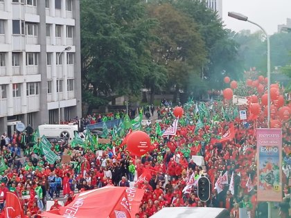 Miles se movilizan en Bélgica en defensa del derecho a huelga