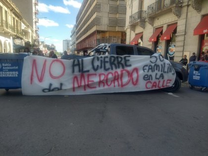 Clausuran el Mercado Municipal poniendo en riesgo mas de 50 puestos de trabajo