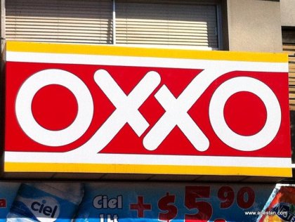 ¿Al OXXO o a la tiendita?