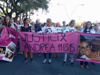 Carlos Paz marchó a tres años del femicidio: "Andrea vive en todas nosotras"