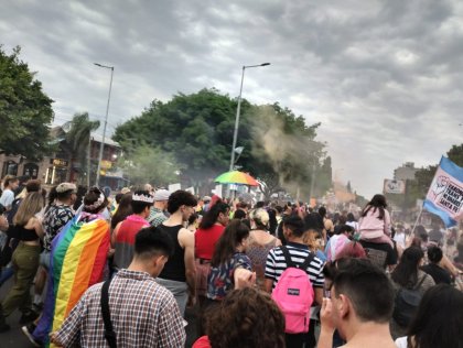 Masiva movilización en la 1° marcha del orgullo de la ciudad