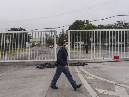 150 trabajadores de Einex arriesgan quedar en la calle por suspensión de obra sin compensación