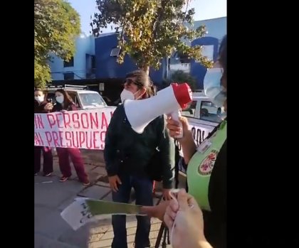 Trabajadores del Hospital Sótero del Río: "No puede ser que haya plata para reprimir y nosotros no tenemos ni para un baño"