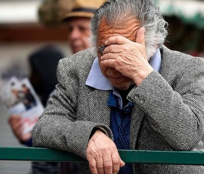 El engañoso nuevo "beneficio" para adultos mayores en el transporte público