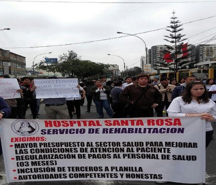 Trabajadoras y trabajadores de la salud reclaman que el Ministerio de salud les adeuda cuatro meses de sueldo