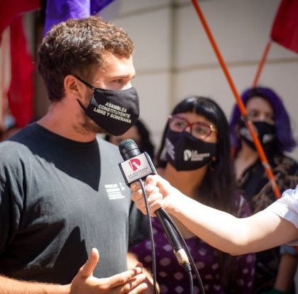 Dauno Tótoro: "el gobierno sigue reprimiendo a quienes continúan la lucha"