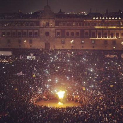 México: multitudinaria movilización por Ayotzinapa